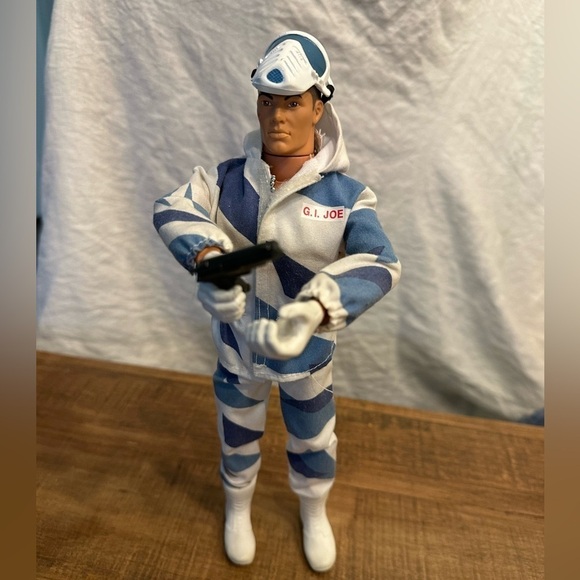 Vintage 1996 Hasbro Pawtucket GI Joe in Alpine Assault Artic Camo with ski mask - Picture 6 of 16